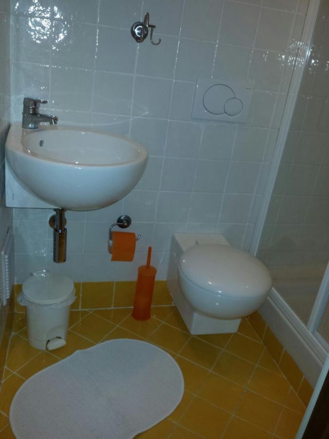B&B Pietre Antiche Vezzi Portio Exteriör bild